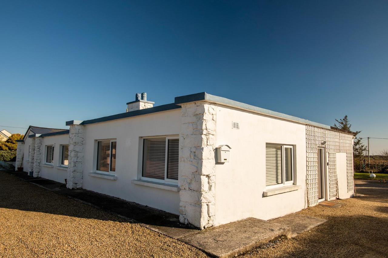Beachcomber Cottages باليكونيلي المظهر الخارجي الصورة