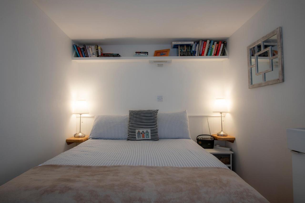 Beachcomber Cottages باليكونيلي المظهر الخارجي الصورة